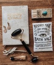 Load image into Gallery viewer, Mandarin Magic Bath Salt Soak
